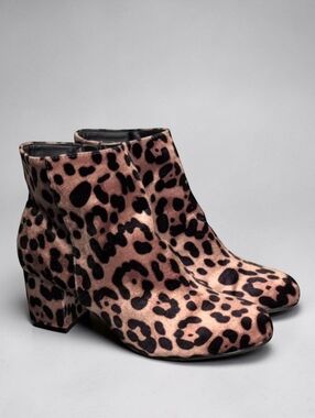 A New Day Leopard Print Booties Side Zipper Edgy Chic Mob Wife Size 6.5